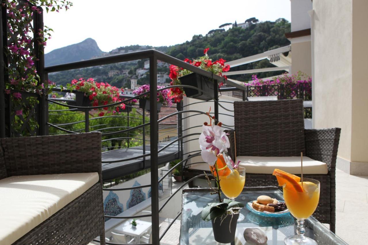 Aretusa Resort Amalfi Coast Vietri sul Mare Exterior photo
