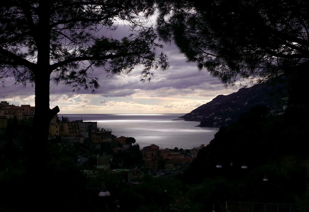 Aretusa Resort Amalfi Coast Vietri sul Mare Exterior photo